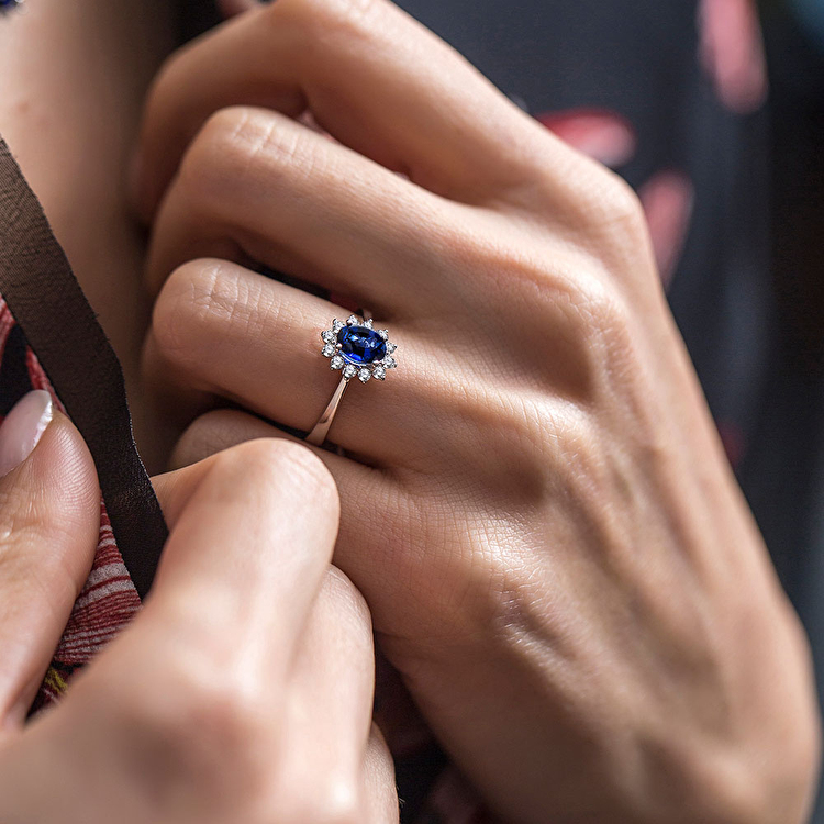 1,22 Karat Pırlanta Safir Yüzük