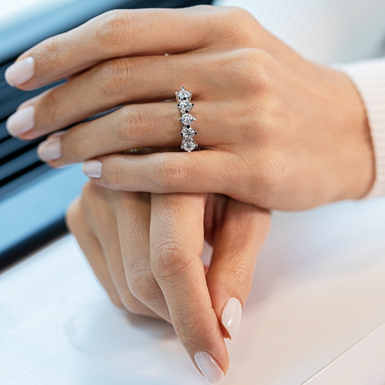 0,90 Karat Forevermark Pırlanta Beştaş Yüzük