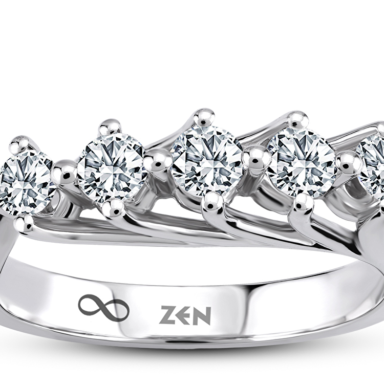 0,90 Karat Forevermark Pırlanta Beştaş Yüzük