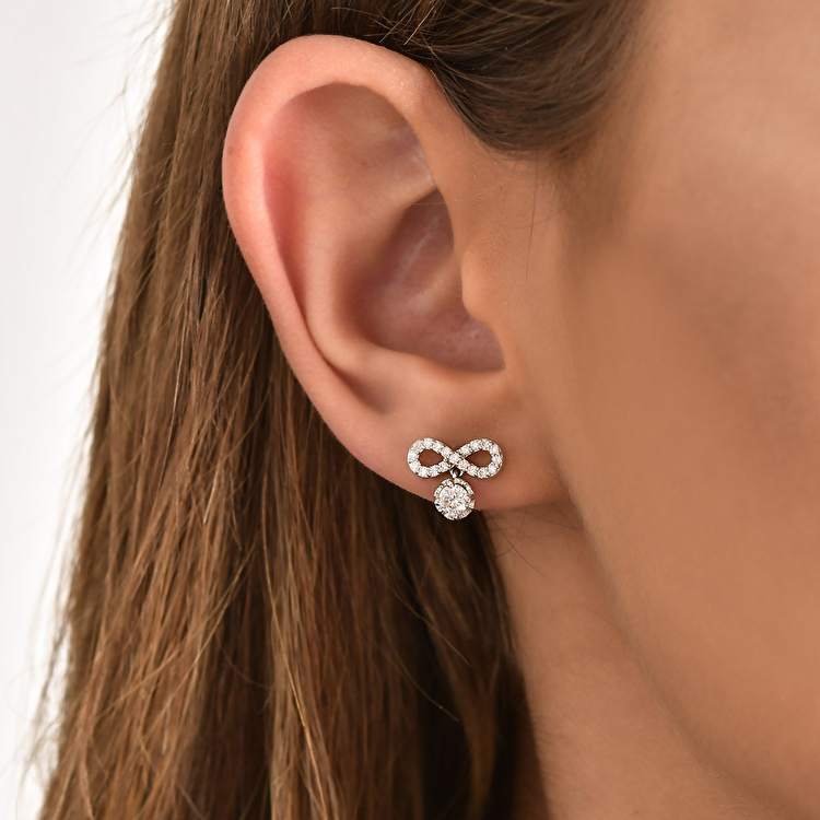 0,62 Karat Forevermark Endlea Koleksiyonu Pırlanta Küpe