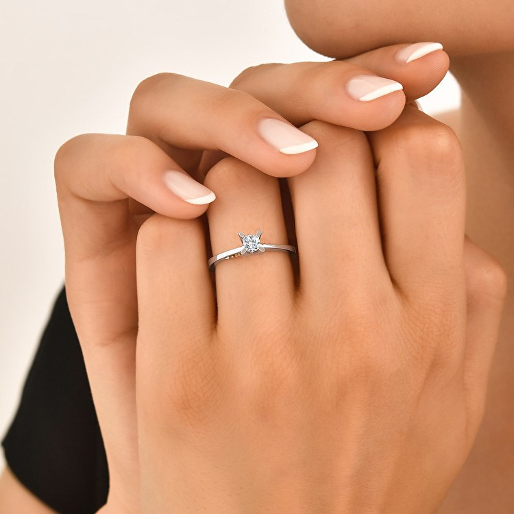 0,15 Karat Forevermark Tektaş Pırlanta Yüzük