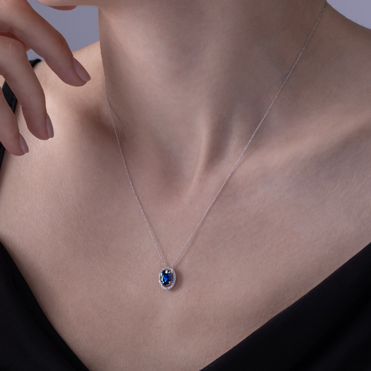 0,79 Karat Pırlanta Safir Kolye