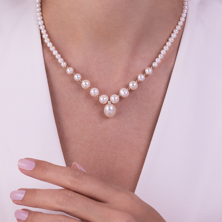 0,08 Karat İnci Pırlanta Kolye