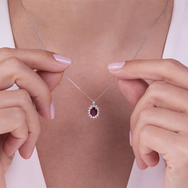 1,25 Karat Pırlanta Yakut Kolye