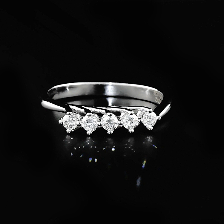 0,30 Karat 5 Taş Pırlanta Yüzük