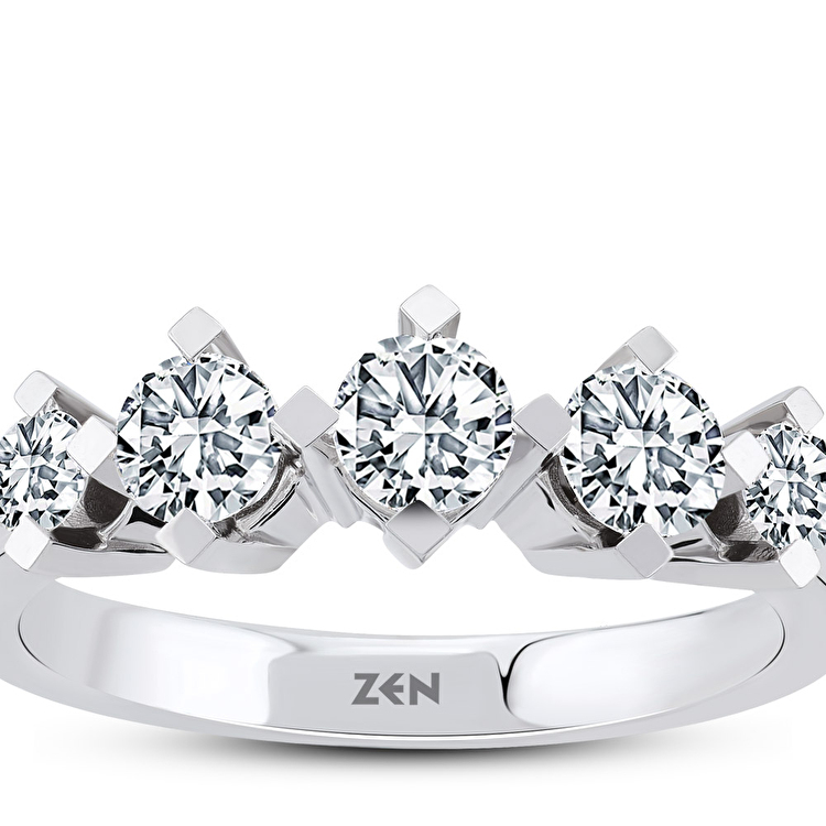 0,75 Karat Royal 5 Taş Pırlanta Yüzük