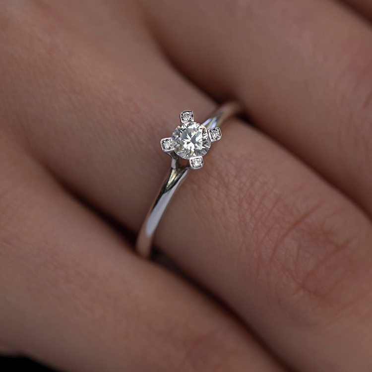 0,32 Karat Forevermark Cornerstones Tektaş Pırlanta Yüzük