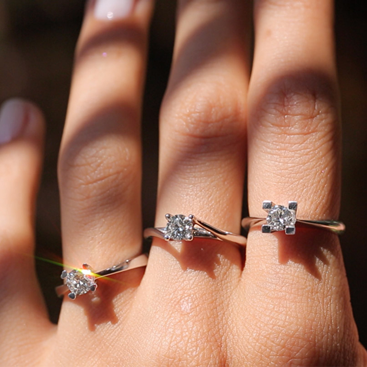 0,51 Karat Tektaş Pırlanta Yüzük