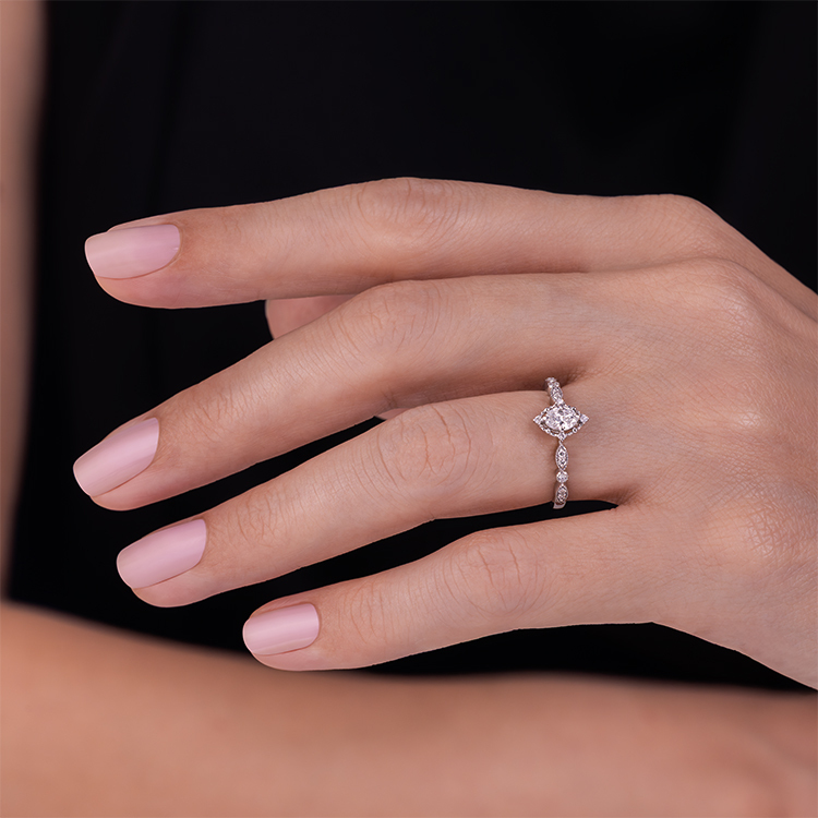 0,34 Karat Vintage Oval Tektaş Pırlanta Yüzük