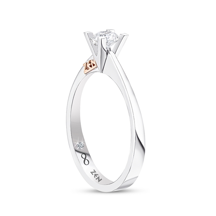 0,30 Karat Everest Tektaş Pırlanta Yüzük