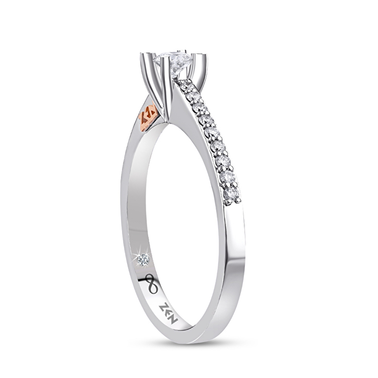 0,32 Karat Işık Yolu Tektaş Pırlanta Yüzük