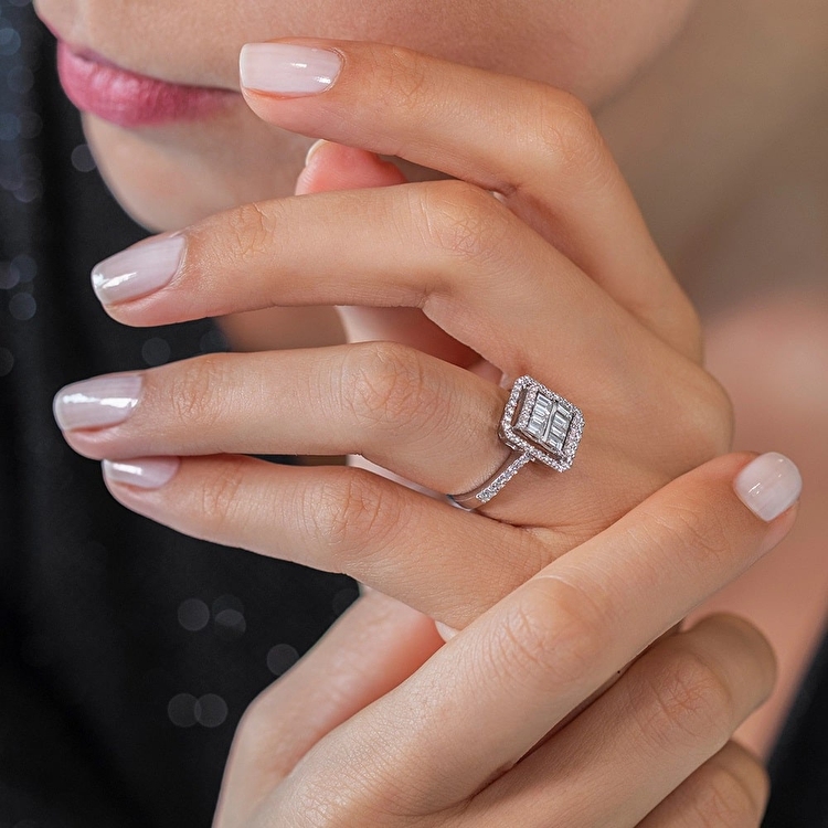 1,09 Karat Baget Pırlanta Yüzük